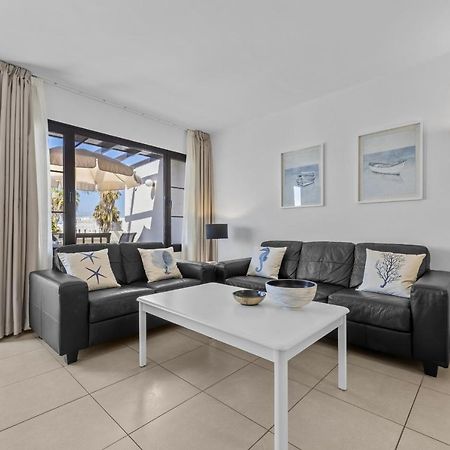 Casahost Bastian Boutique II Seaview Apartment Costa Teguise Exterior photo